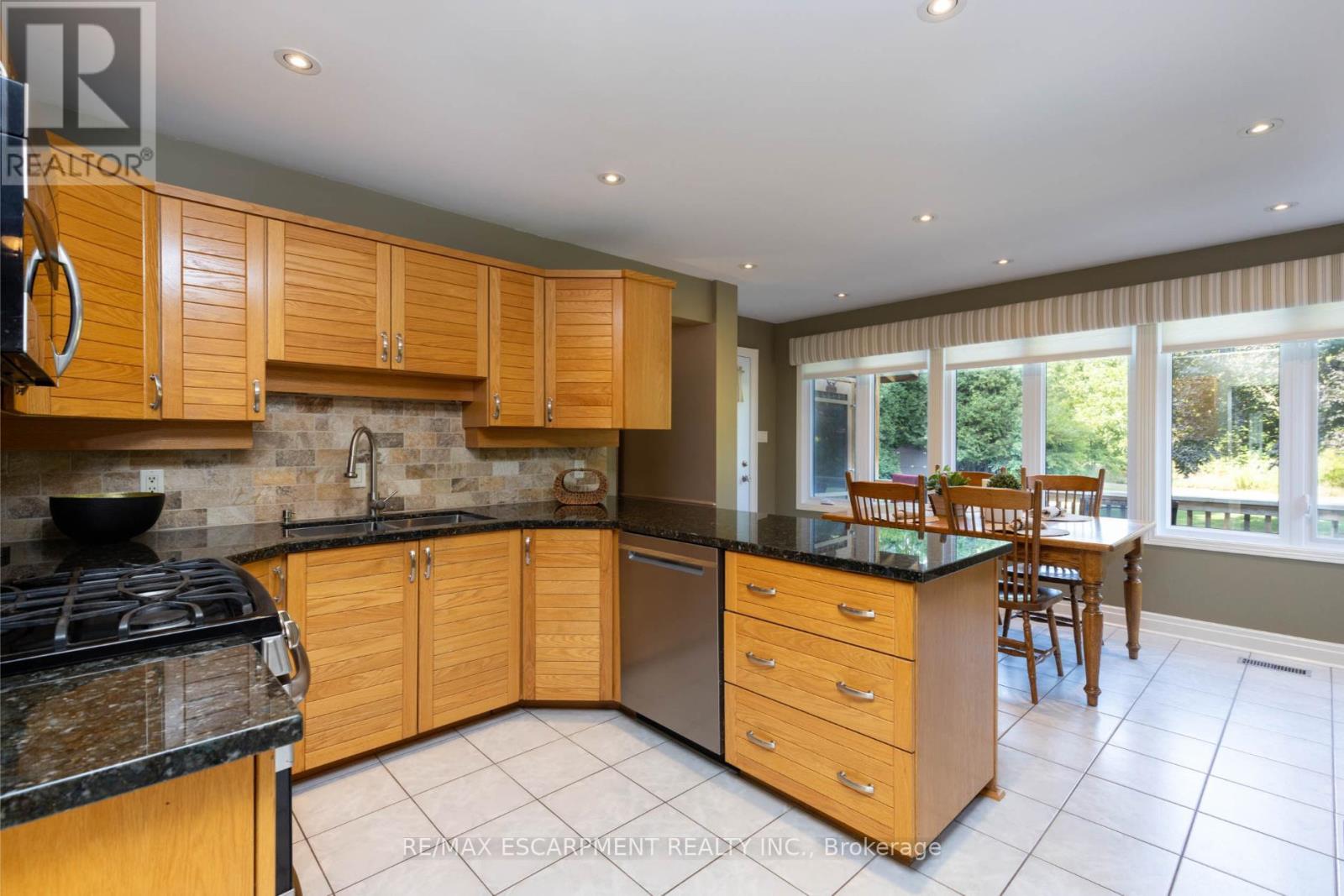 Photo 15 of 1416 Progreston Road, Hamilton ON