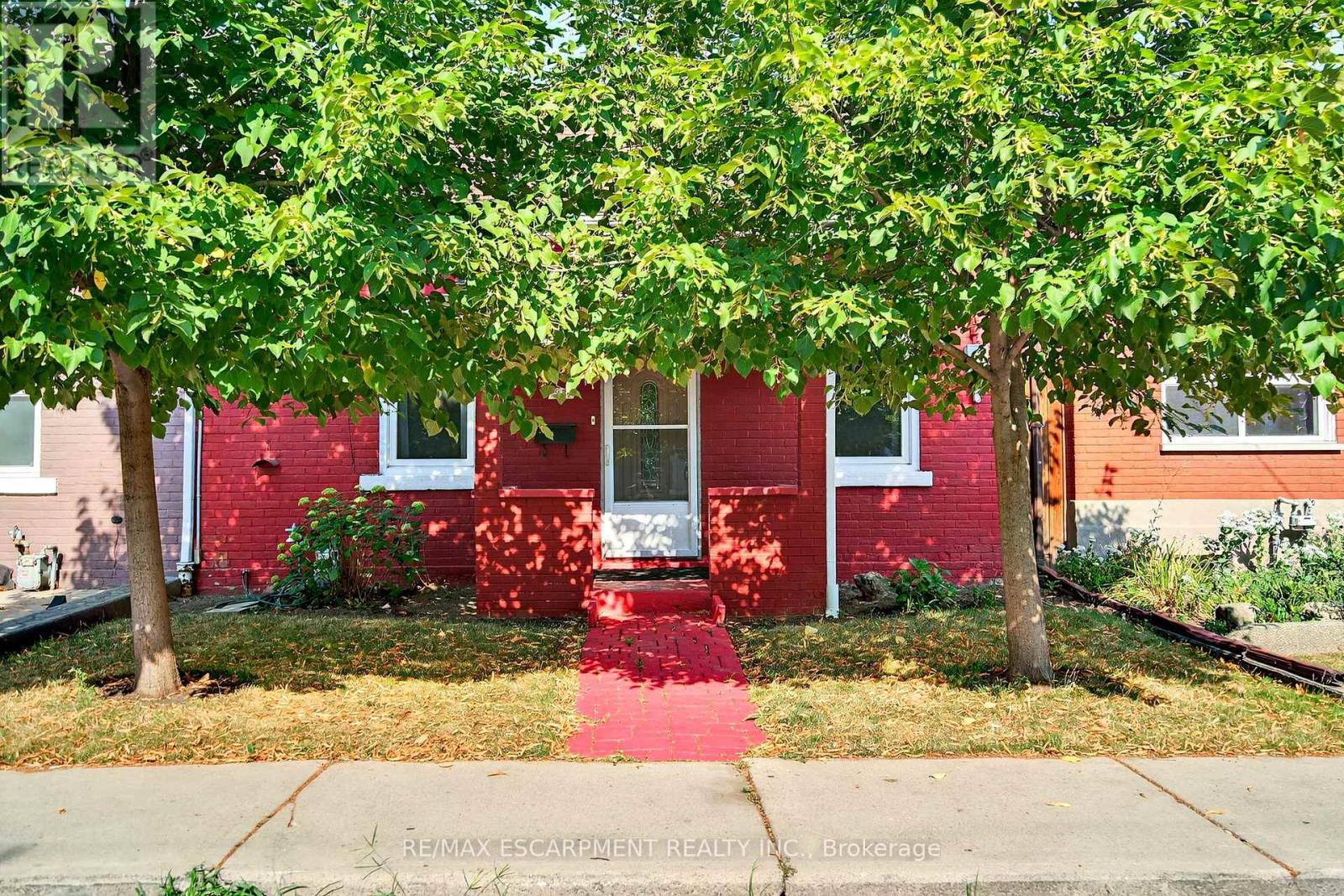 Photo 1 of 231 Emerald Street N, Hamilton ON