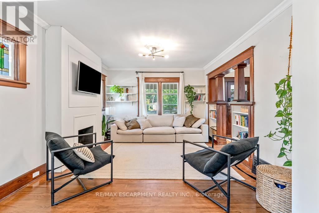 Photo 30 of 47 Eagle Avenue, Brantford ON