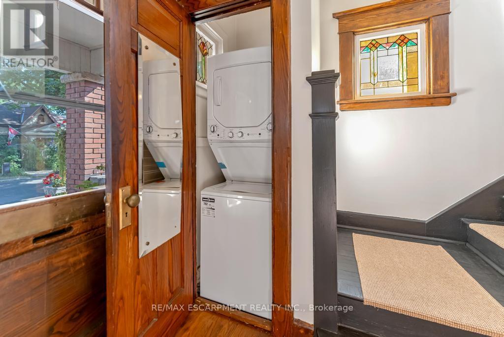 Photo 43 of 47 Eagle Avenue, Brantford ON