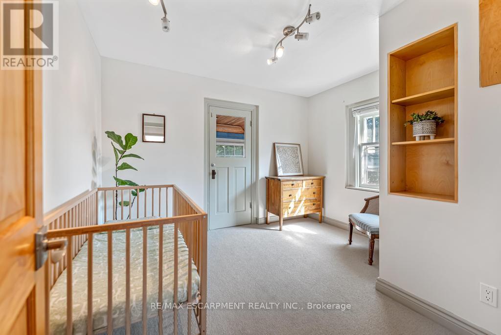 Photo 38 of 47 Eagle Avenue, Brantford ON