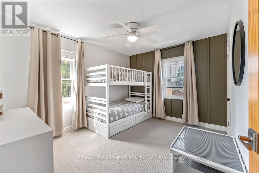 Photo 41 of 47 Eagle Avenue, Brantford ON