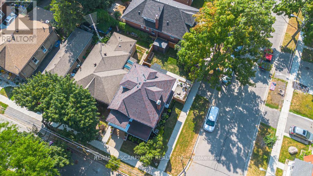 Photo 20 of 47 Eagle Avenue, Brantford ON