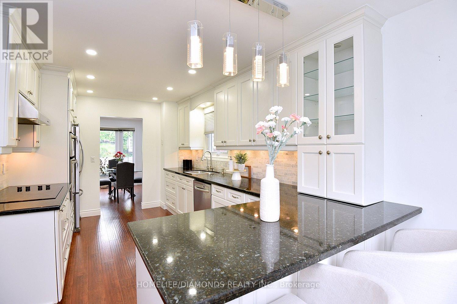 Photo 1 of 95 Birchpark Drive N, Grimsby ON