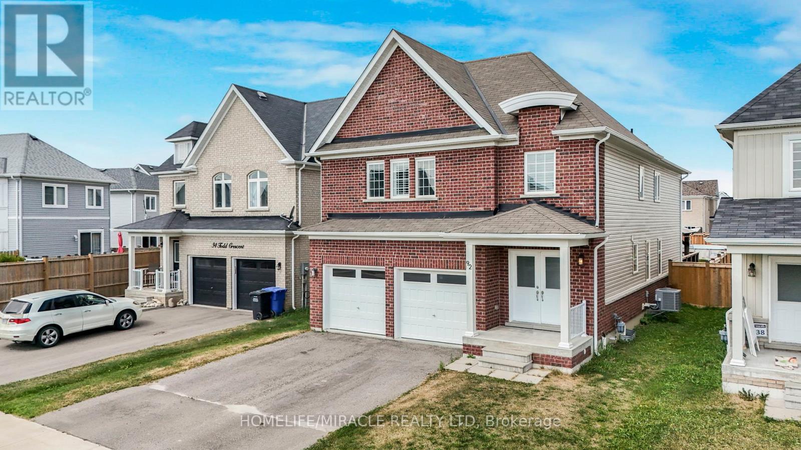 Photo 2 of 92 Todd Crescent, Southgate ON