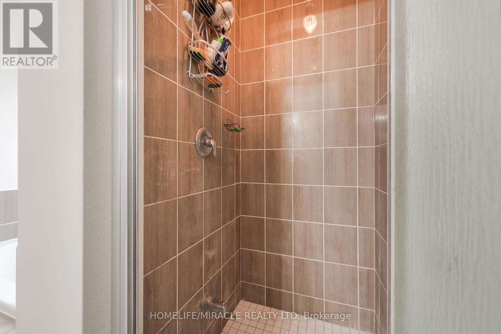 Photo 26 of 92 Todd Crescent, Southgate ON