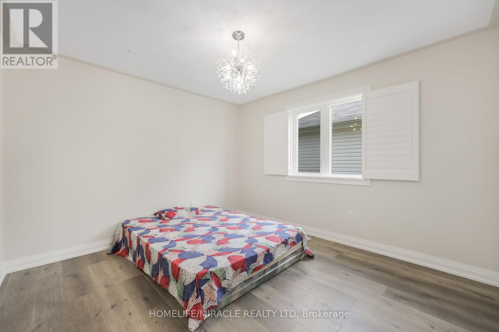 Photo 28 of 92 Todd Crescent, Southgate ON