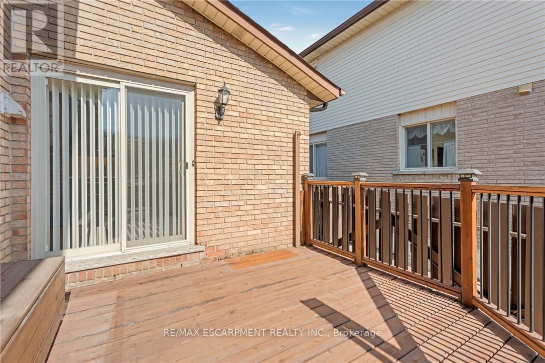 Photo 43 of 36 Skylark Drive, Hamilton ON