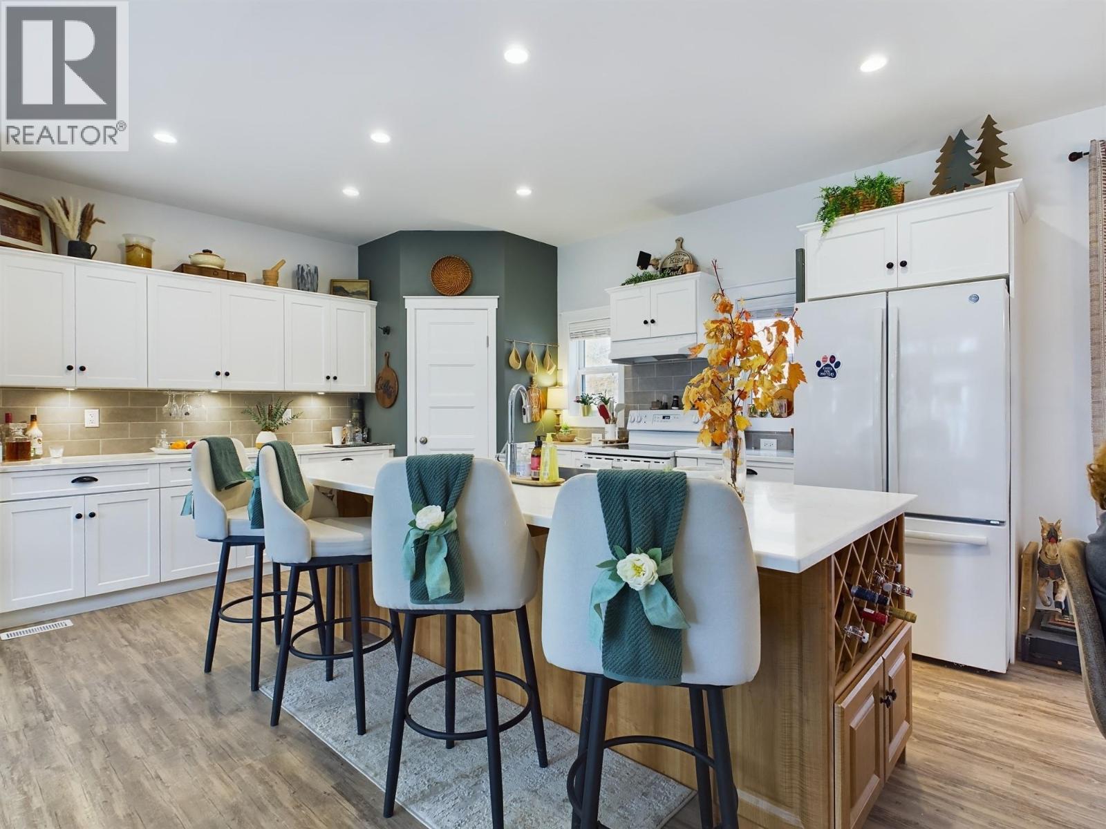 1020 BULLMOOSE Way, Osoyoos
