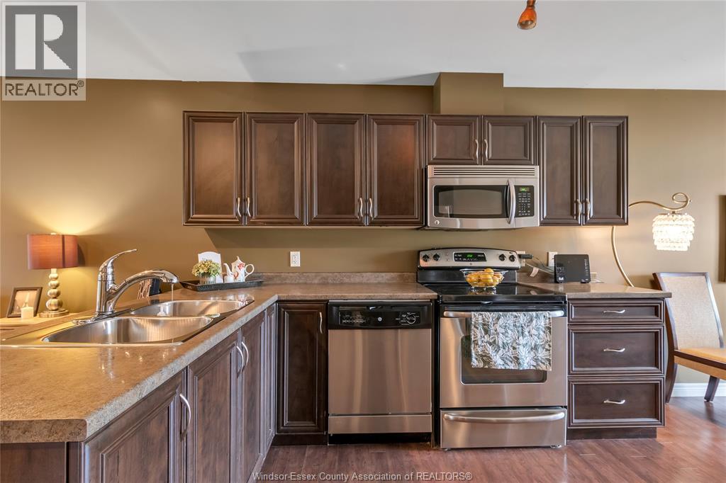 Photo 10 of 3138 Seville Avenue, Windsor ON