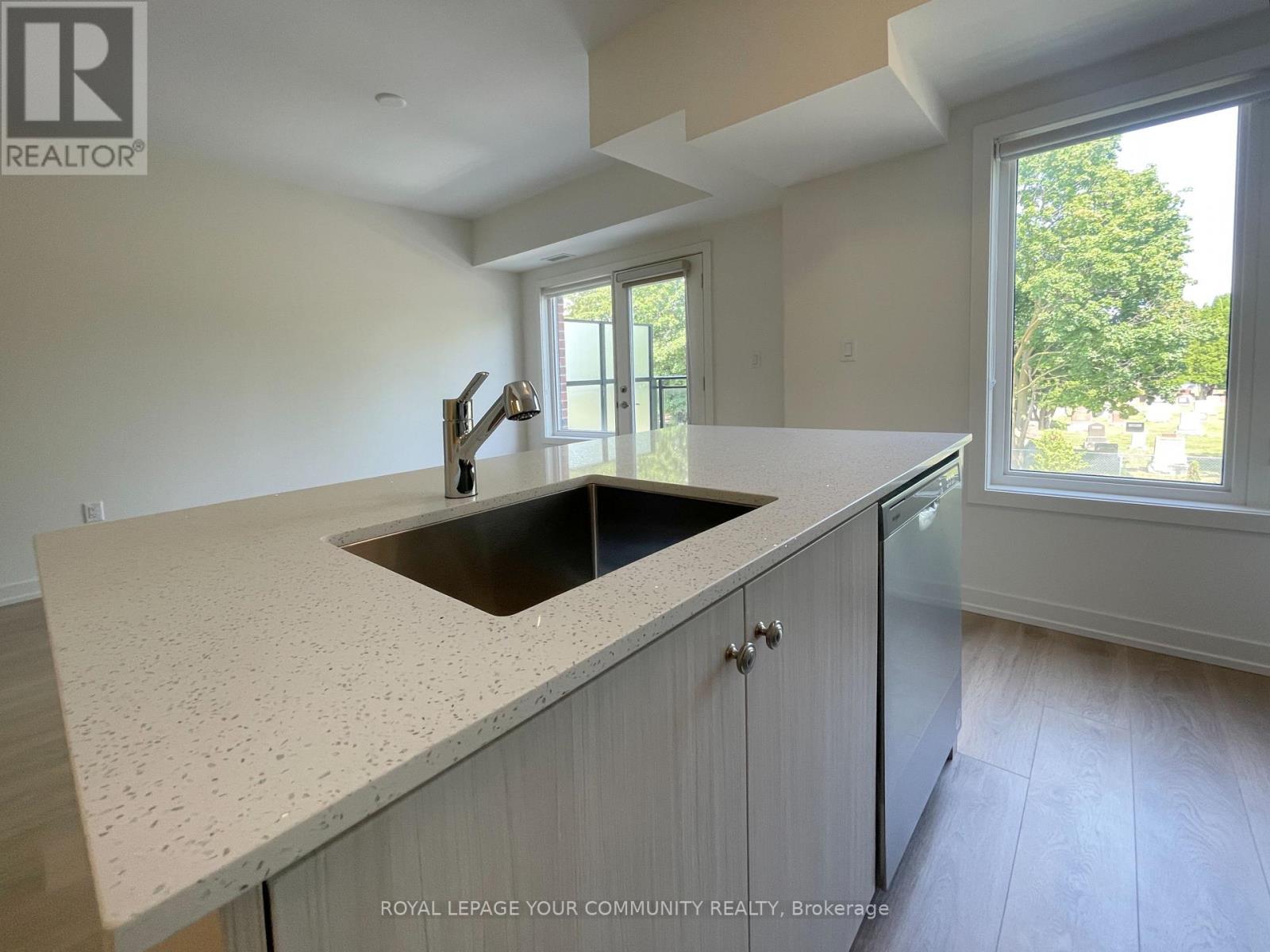 Photo 37 of 2302 58 Elizabeth Street, Richmond Hill ON