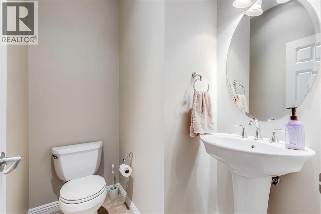 147 Prestwick Manor SE, Calgary, Alberta