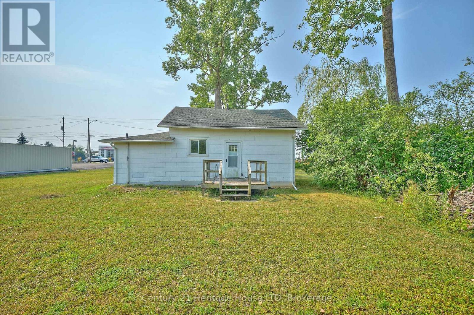 Photo 4 of 938 Garrison Road, Fort Erie ON