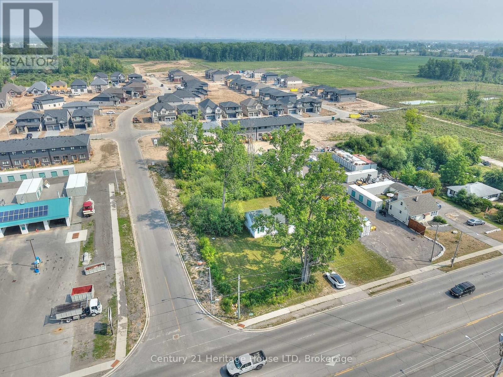 Photo 7 of 938 Garrison Road, Fort Erie ON