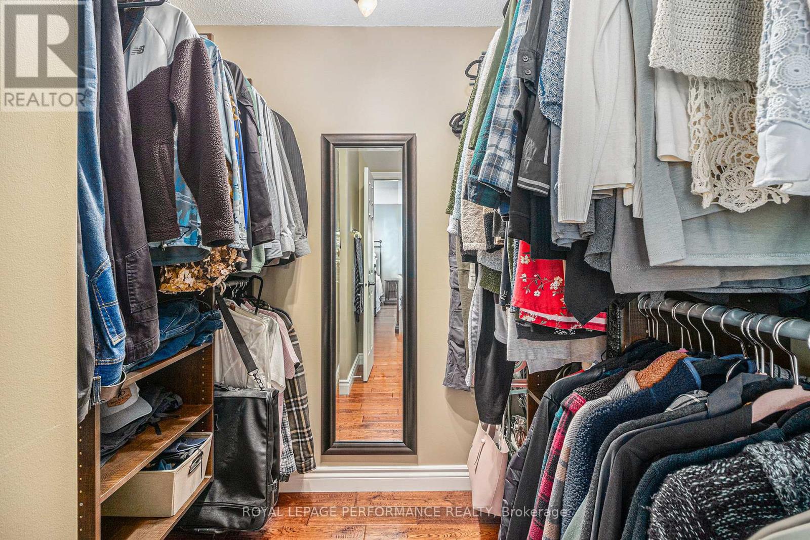 Photo 13 of 887 Bideford Street, Ottawa ON