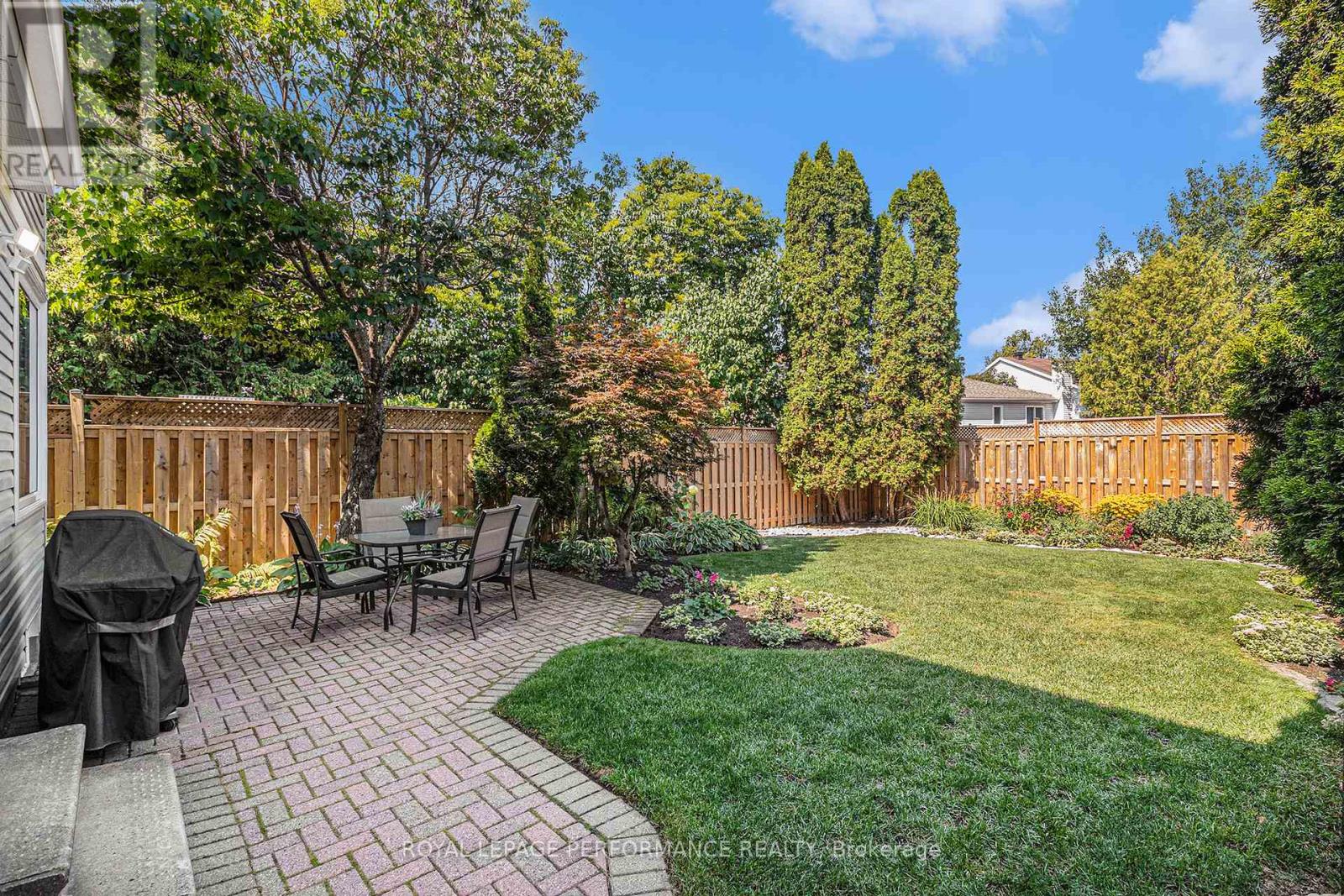 Photo 8 of 887 Bideford Street, Ottawa ON