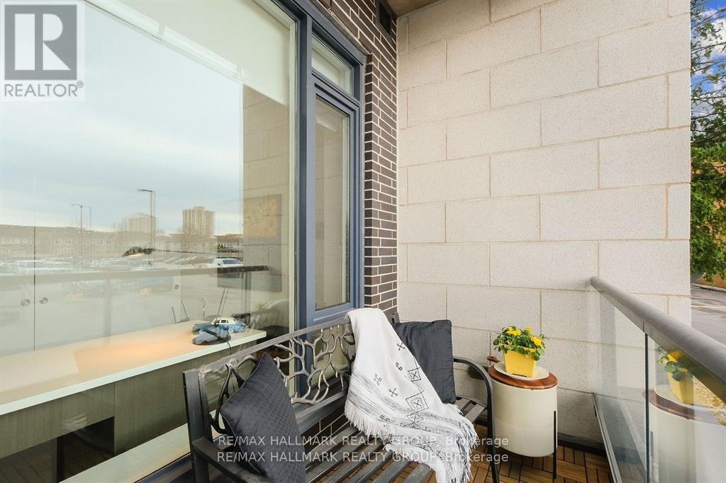 Photo 8 of 103 360 Patricia Avenue, Ottawa ON