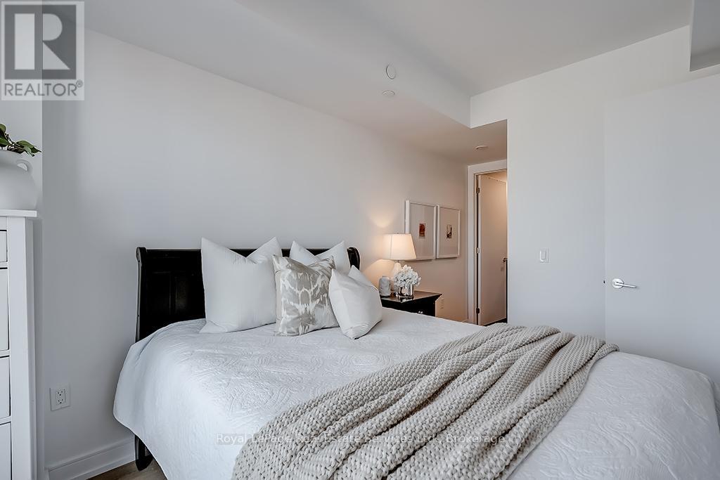 Photo 4 of 912 1 Jarvis Street, Hamilton ON