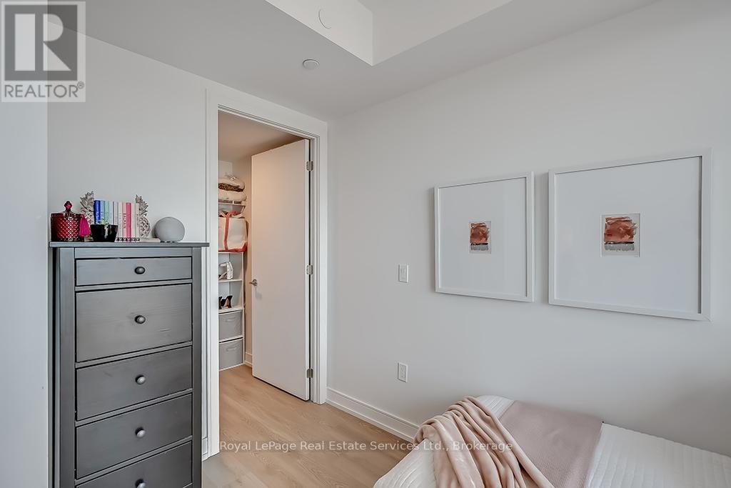Photo 3 of 912 1 Jarvis Street, Hamilton ON
