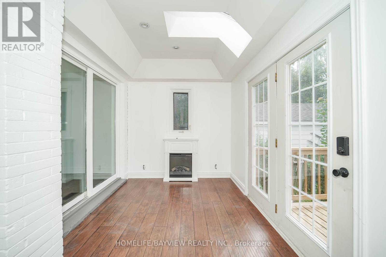 Photo 31 of 163 Gunn Street, Barrie ON