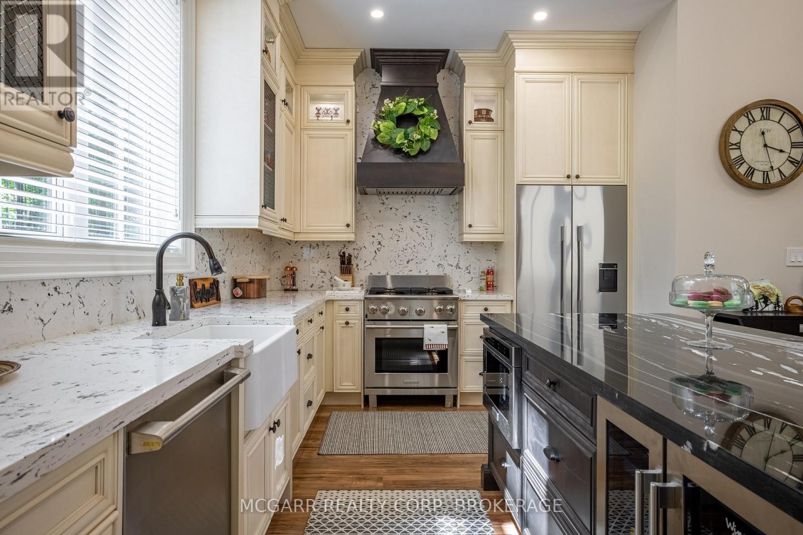 Photo 36 of 26 Delater Street, Niagaraonthelake ON
