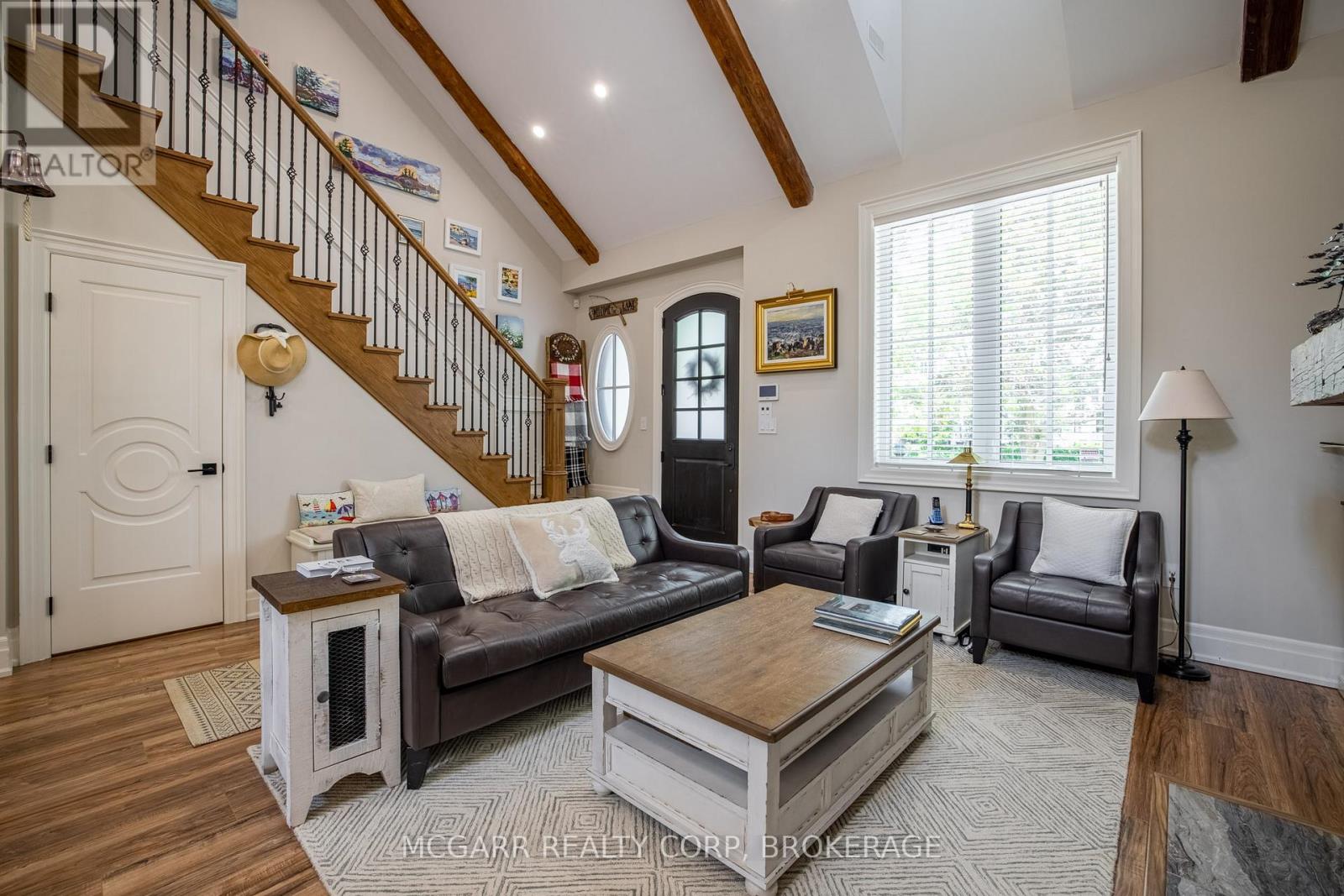 Photo 37 of 26 Delater Street, Niagaraonthelake ON