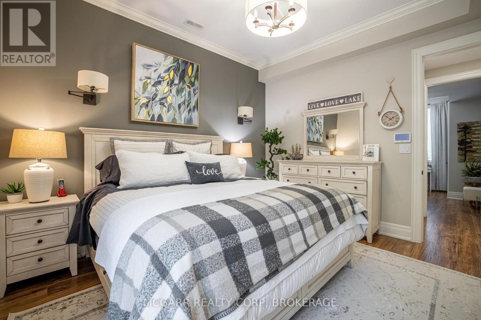 Photo 10 of 26 Delater Street, Niagaraonthelake ON