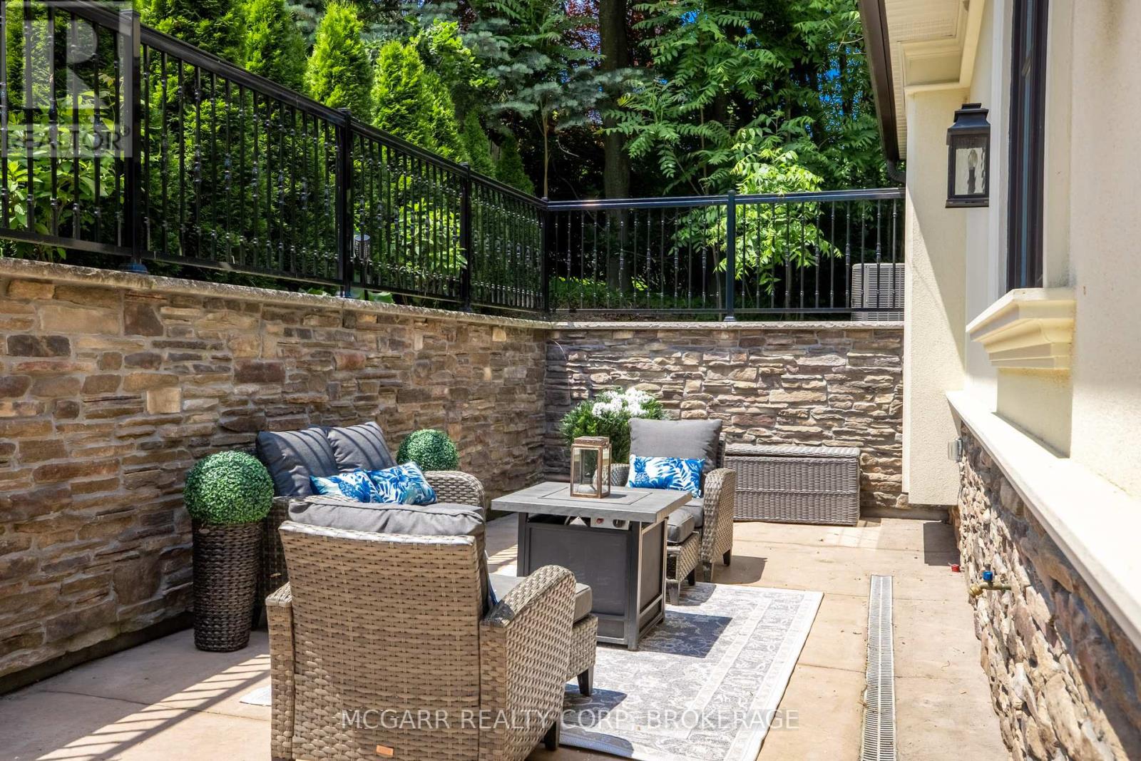 Photo 4 of 26 Delater Street, Niagaraonthelake ON