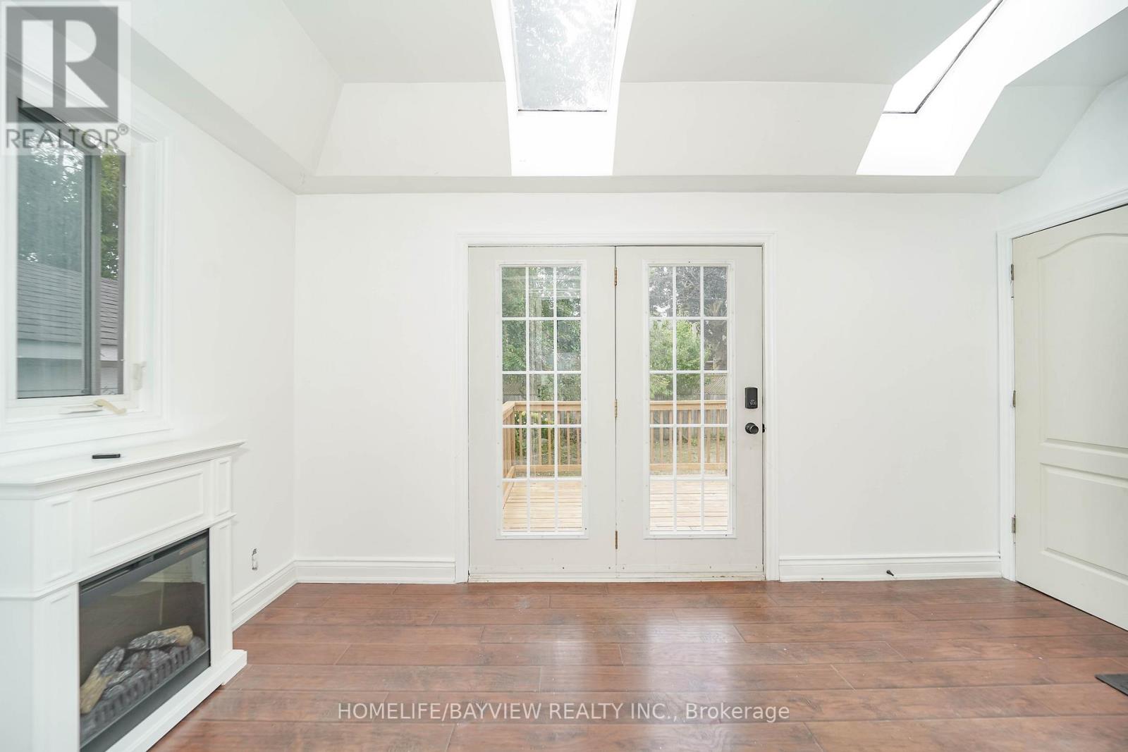 Photo 9 of 163 Gunn Street, Barrie ON