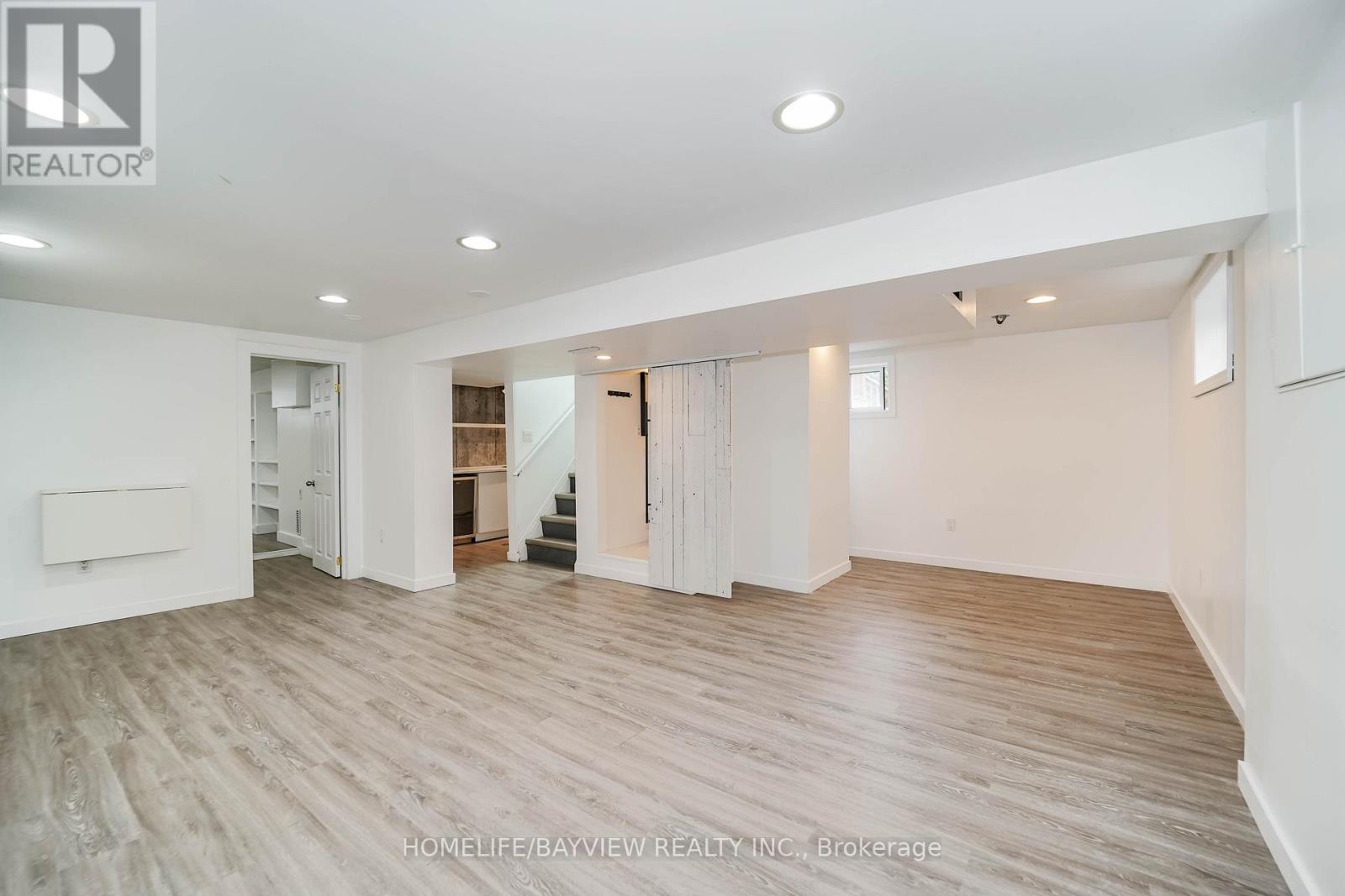 Photo 34 of 163 Gunn Street, Barrie ON