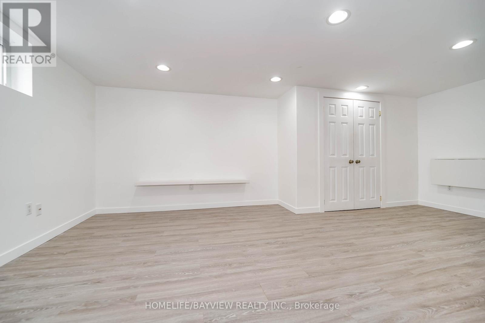 Photo 17 of 163 Gunn Street, Barrie ON