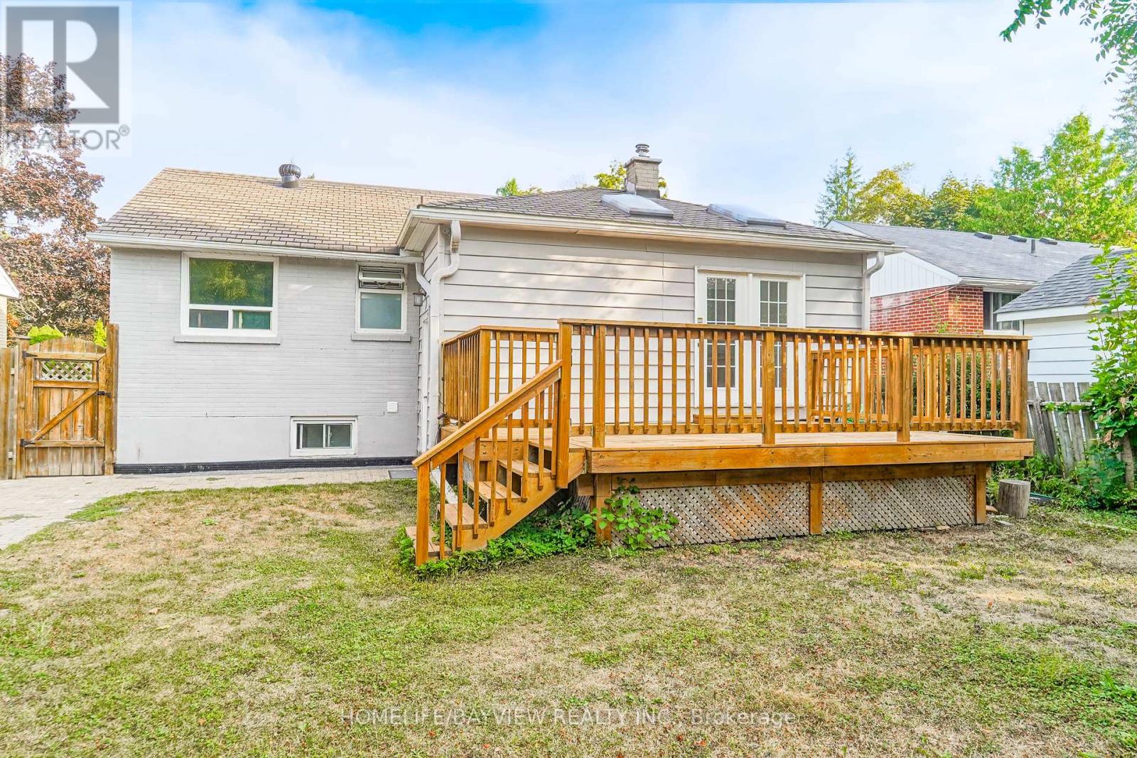 Photo 30 of 163 Gunn Street, Barrie ON
