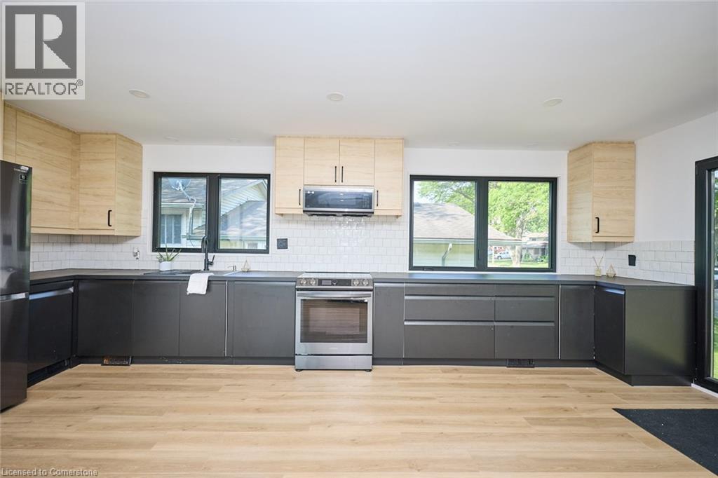 Photo 36 of 1 Samuel Court, St Catharines ON