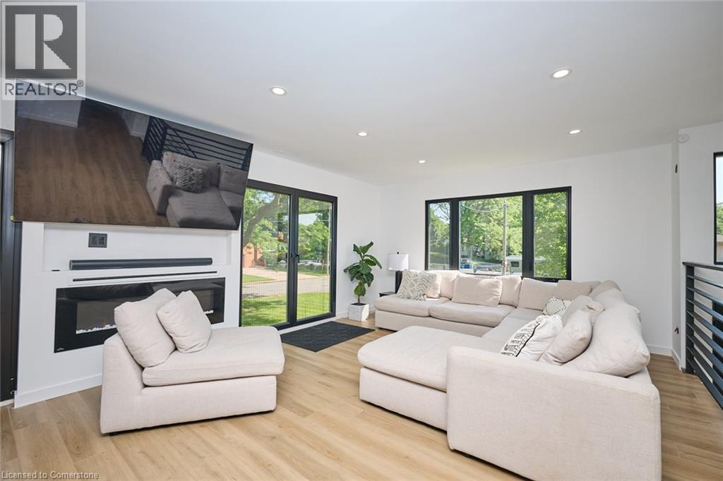 Photo 34 of 1 Samuel Court, St Catharines ON