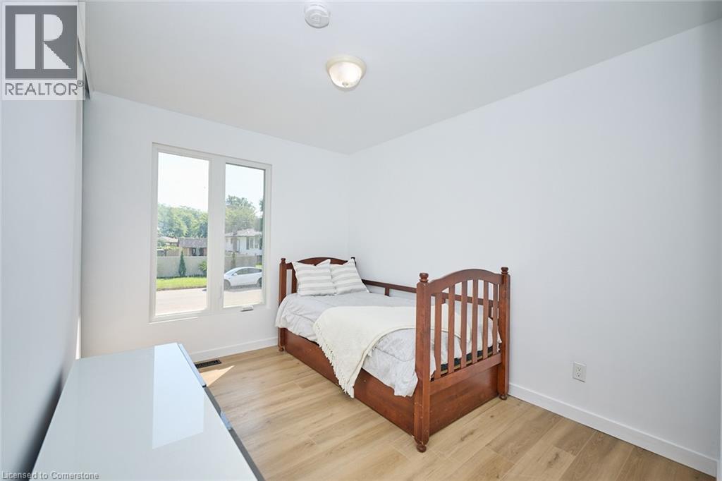 Photo 25 of 1 Samuel Court, St Catharines ON
