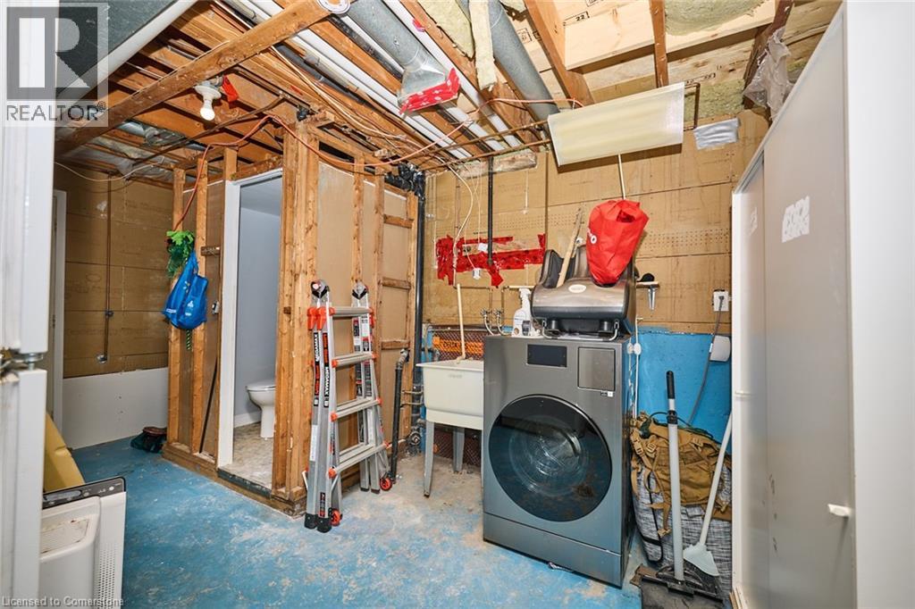Photo 43 of 1 Samuel Court, St Catharines ON