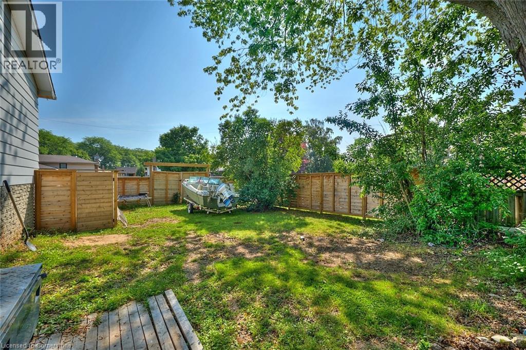 Photo 4 of 1 Samuel Court, St Catharines ON