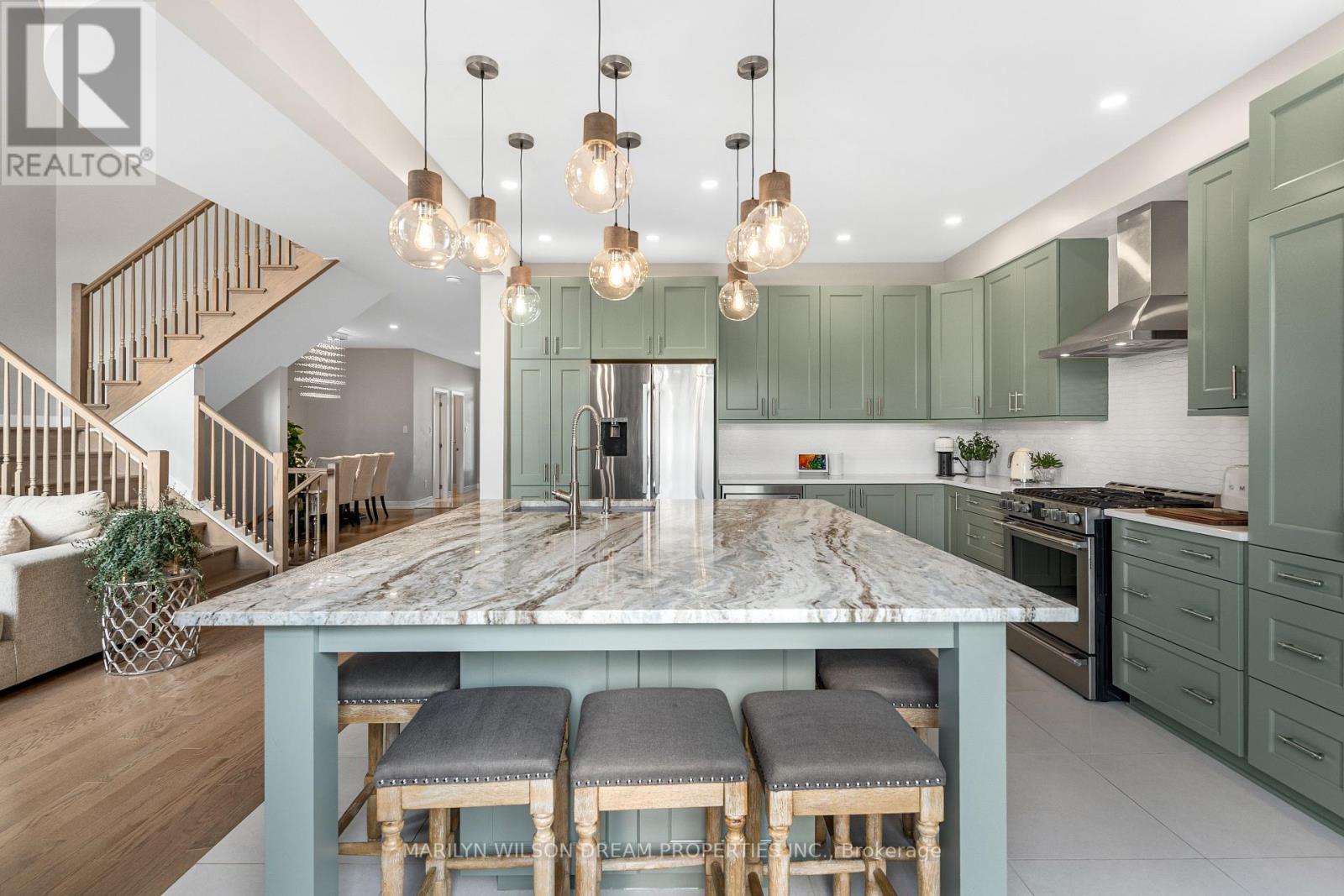 Photo 16 of 11 Angel Heights, Ottawa ON
