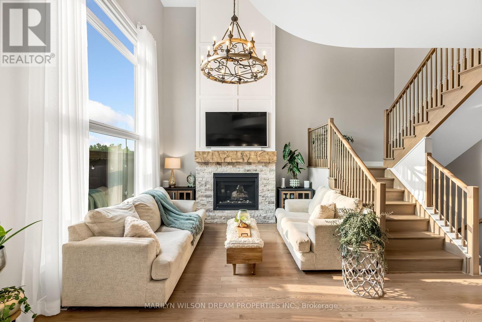 Photo 21 of 11 Angel Heights, Ottawa ON