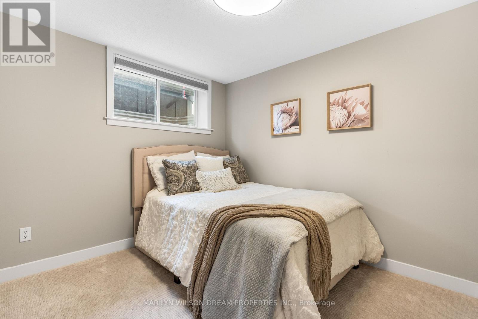 Photo 39 of 11 Angel Heights, Ottawa ON