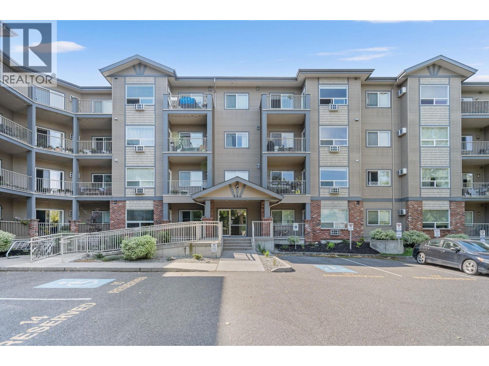 304 770 Rutland Road North, Kelowna