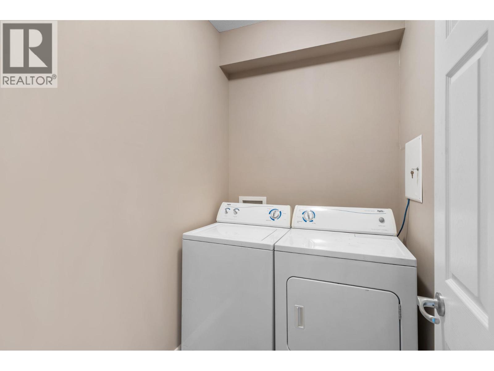 304 770 Rutland Road North, Kelowna