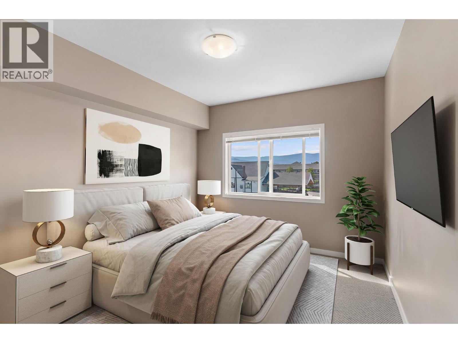 304 770 Rutland Road North, Kelowna