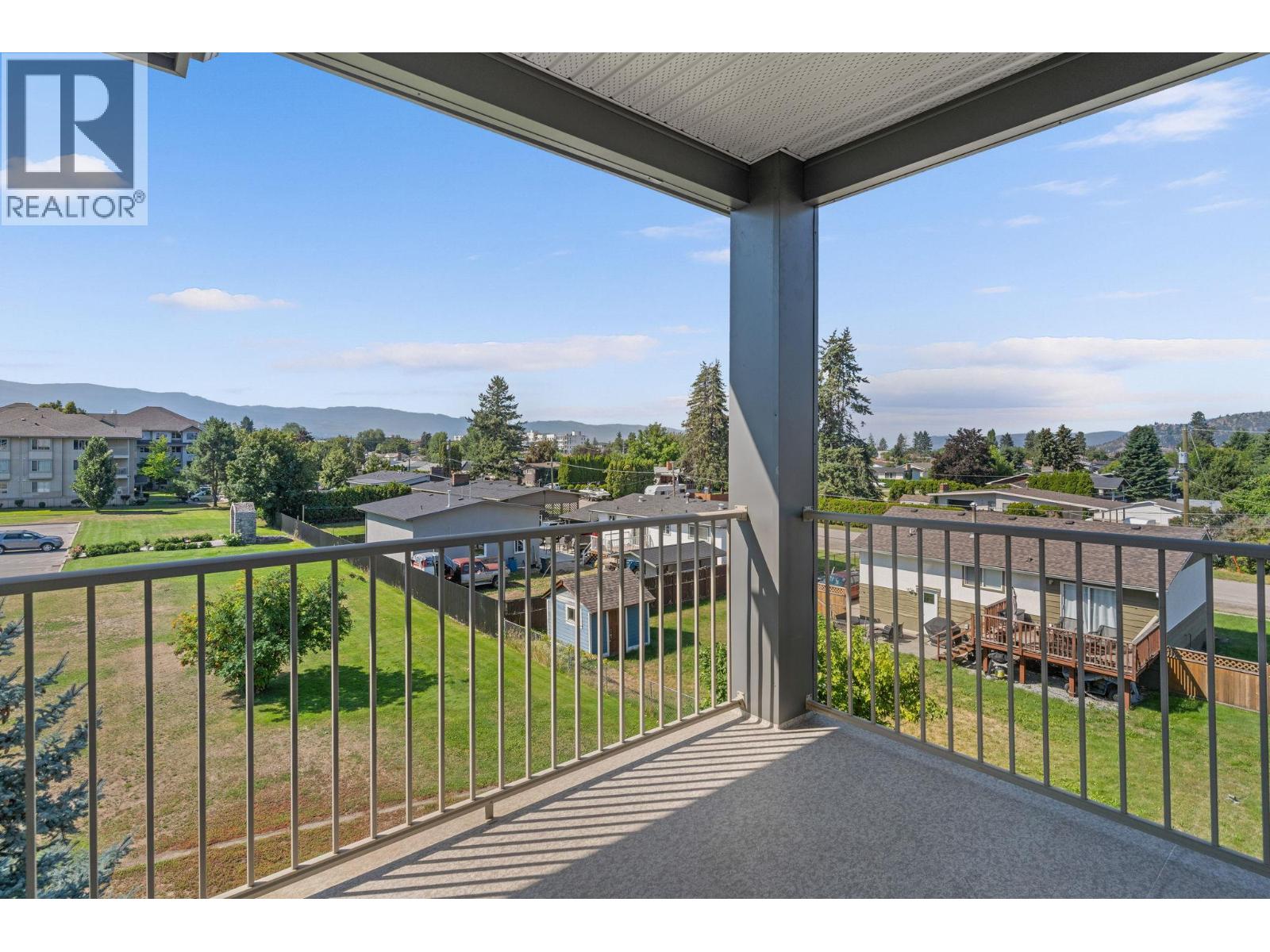 304 770 Rutland Road North, Kelowna