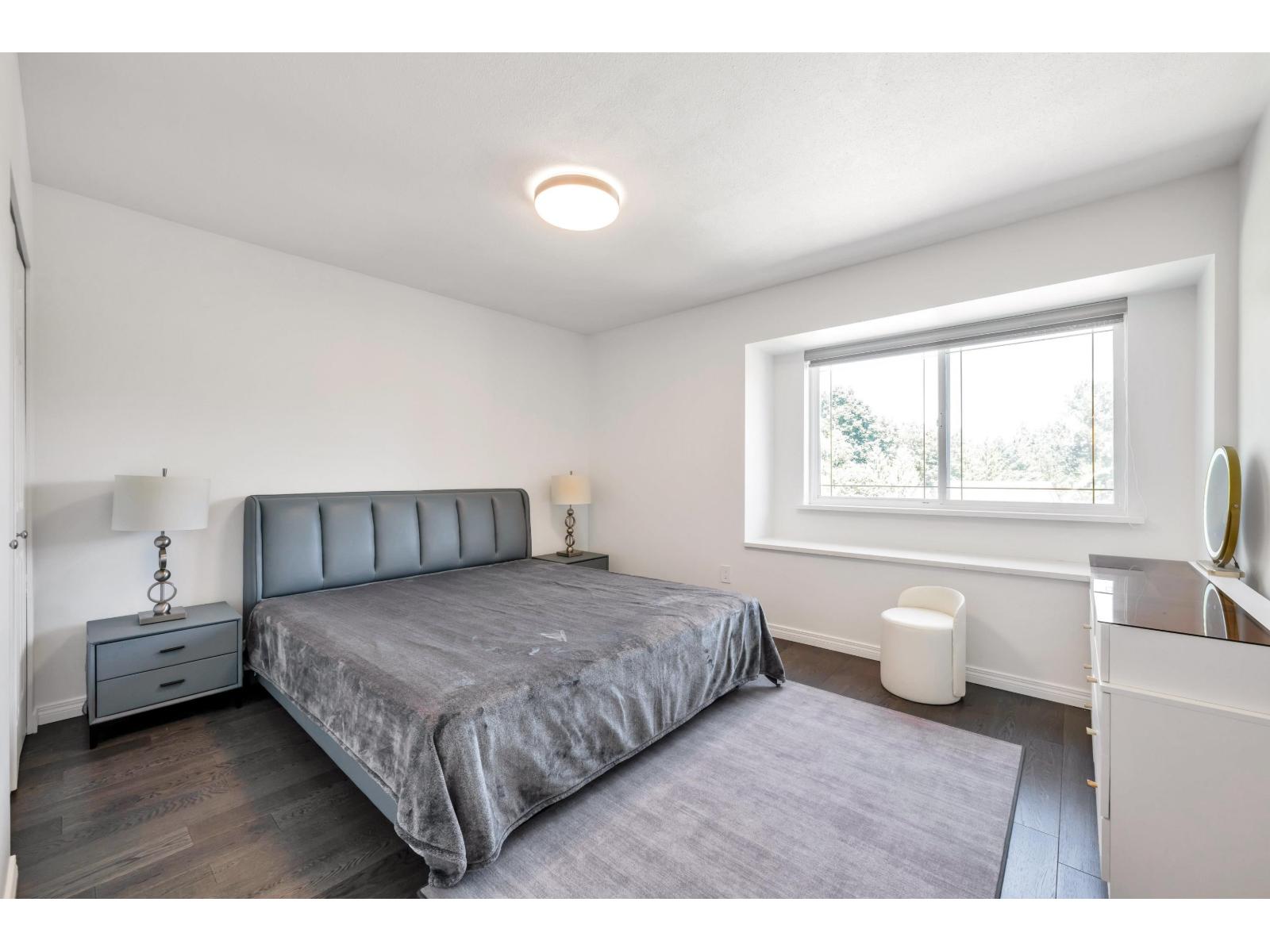 Photo 8 of 17802 100 A Avenue, Surrey BC