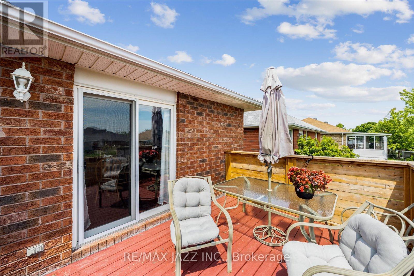 Photo 22 of 39 Mcgibbon Boulevard, Kawartha Lakes ON