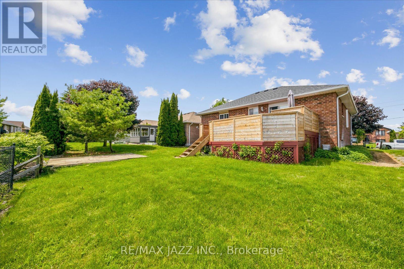 Photo 24 of 39 Mcgibbon Boulevard, Kawartha Lakes ON