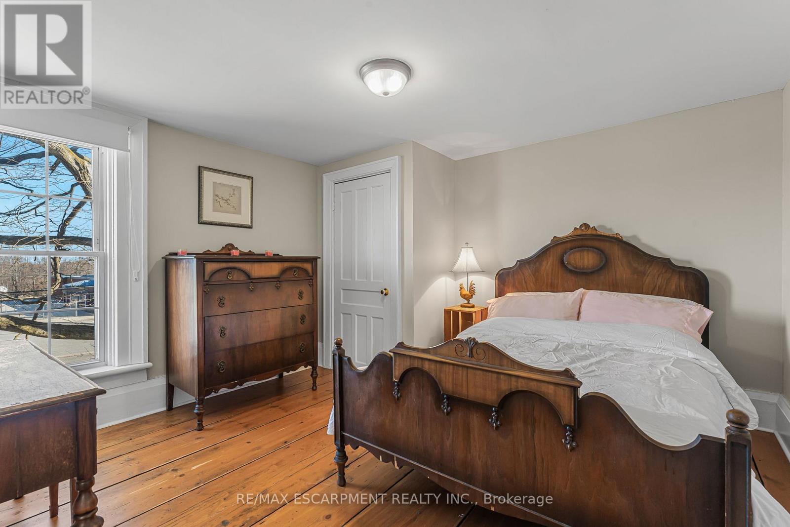 Photo 23 of 124 Colver Street, West Lincoln ON