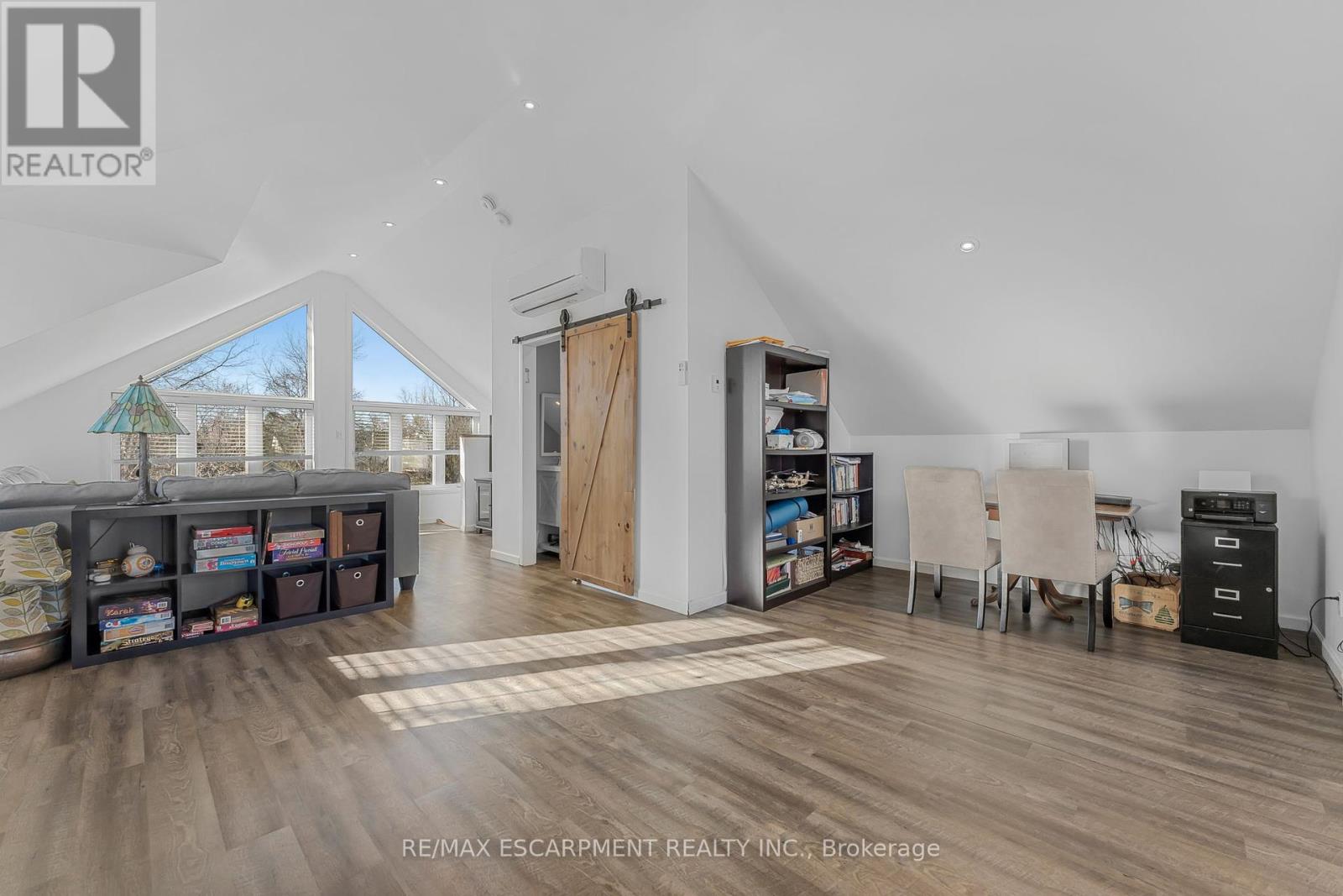 Photo 26 of 124 Colver Street, West Lincoln ON