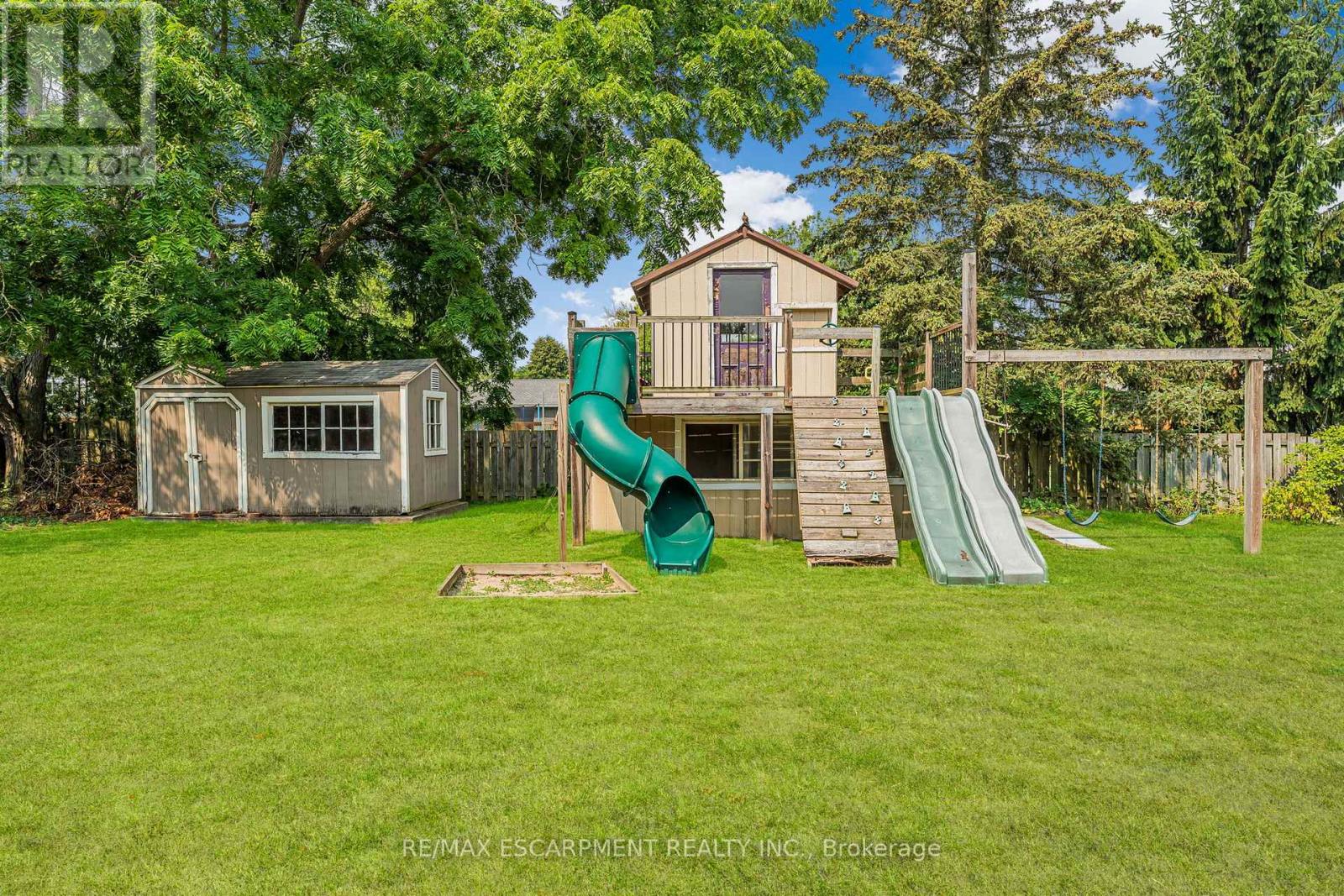 Photo 37 of 124 Colver Street, West Lincoln ON